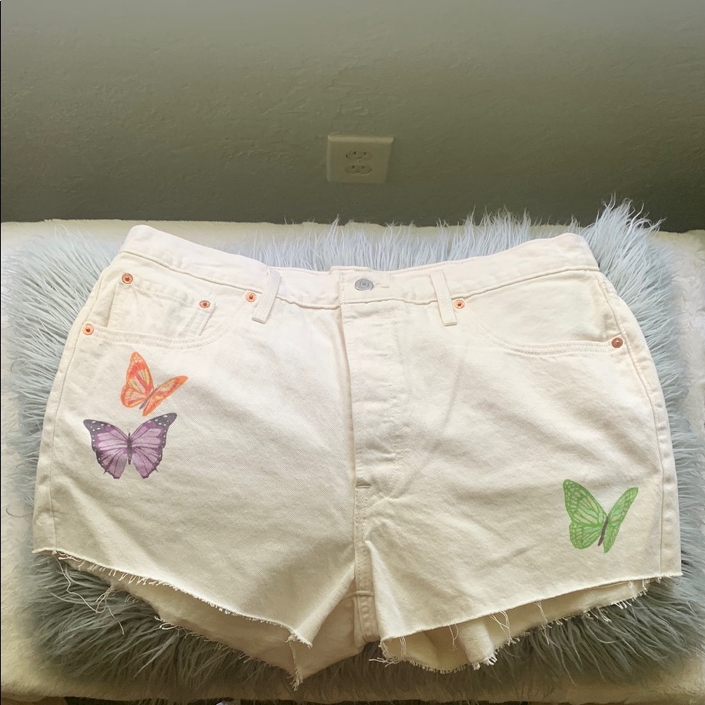 Levi's Cream and Purple Jean Shorts with Butterfly Appliqué